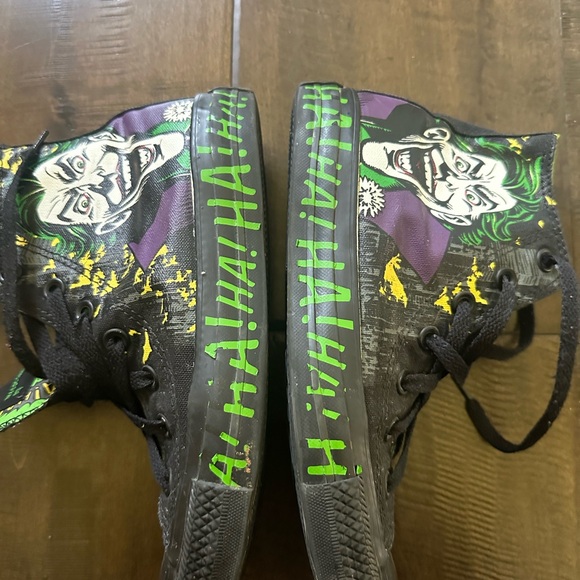 DC Comics ‘The Joker’ Chuck Taylor Converse All Star shoes - Picture 2 of 10